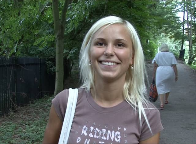 Cute teenage newcomer fucked for quick cash outside