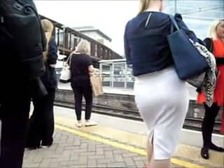 Spying on magnificent milf mom on the train station