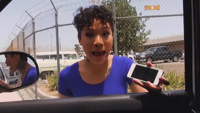 Fucker picks up wonderful Honey Gold and makes to suck dick in the car