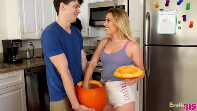 Aubrey Sinclair Bratty Sis (PORN MOVIES)